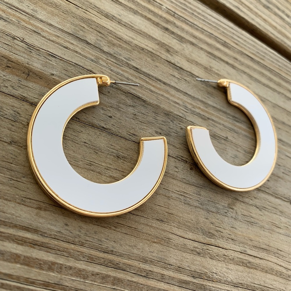Retro White & Gold Hoop Earrings